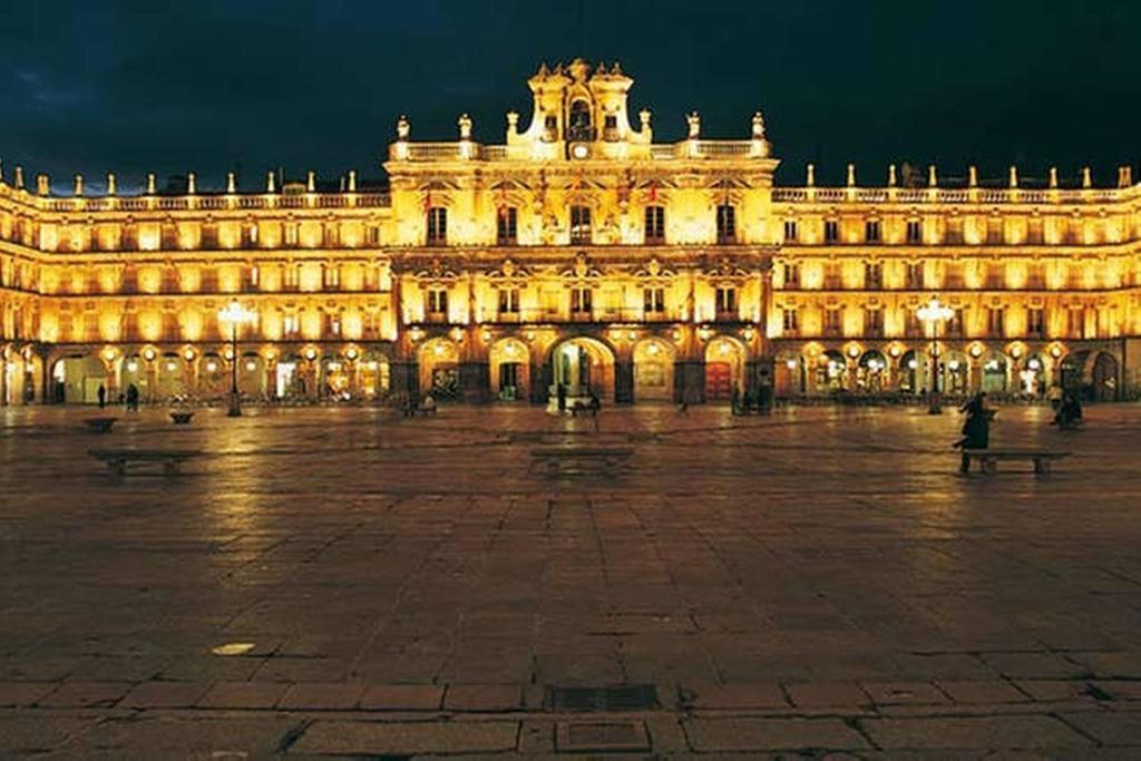 La Casona Del Tormes Villa Almenara de Tormes Exterior photo